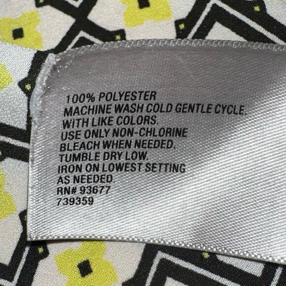 Worthington Petite Blouse  Geometric Sleeveless Multicolor Women's Top PL - Picture 3 of 4